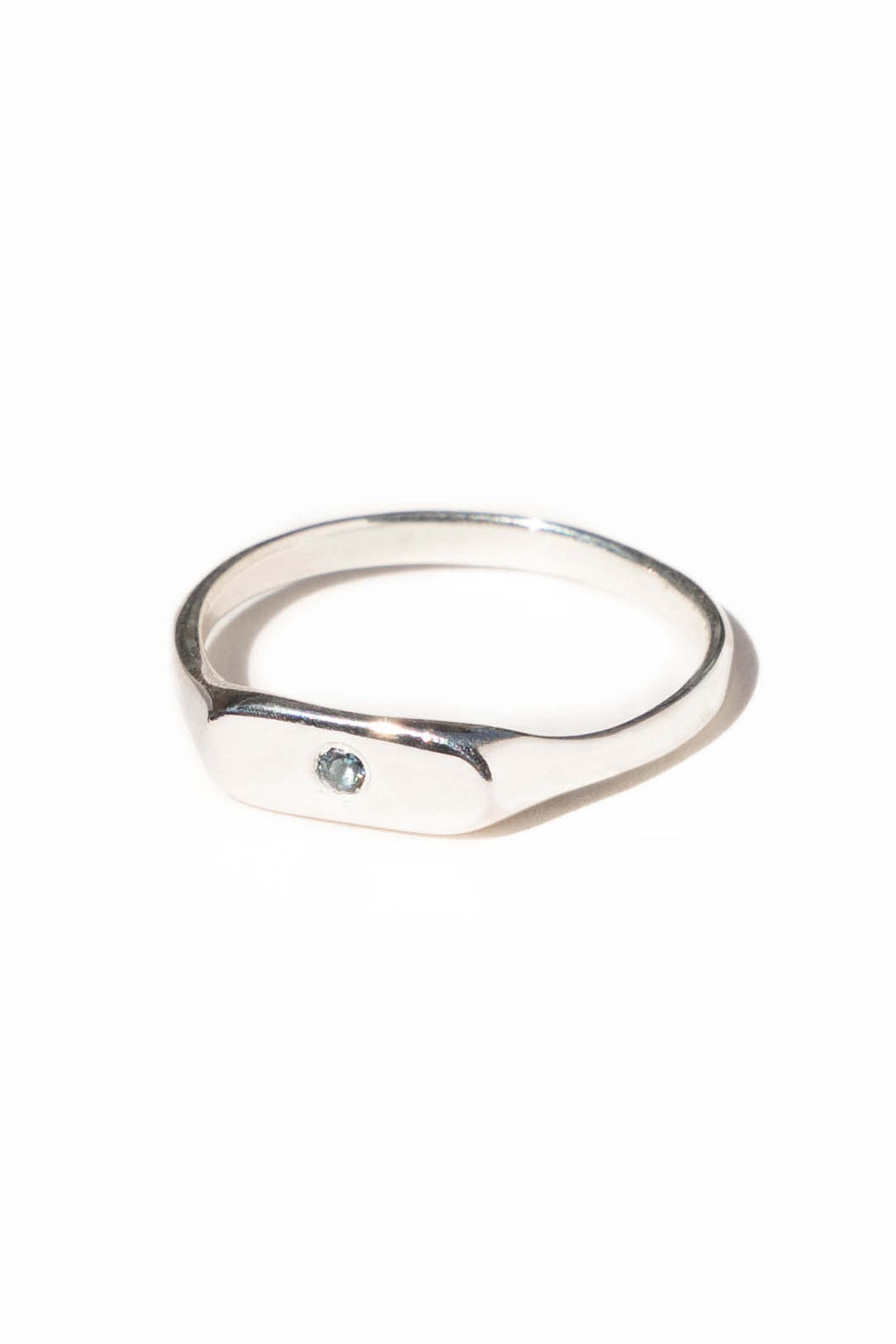 Preorder: TUYA signet + gemstone